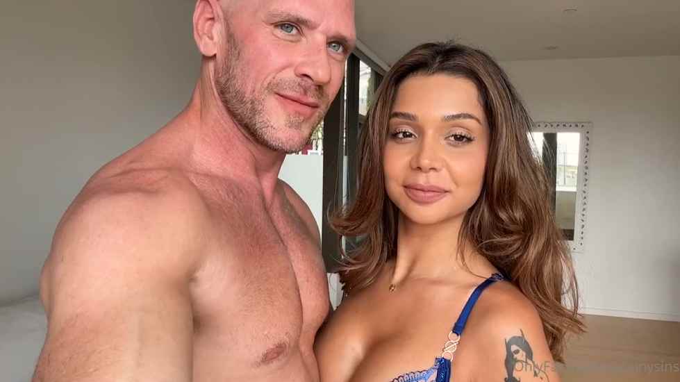 Ava Amira Hookup With Johnny Sins Video Leaked