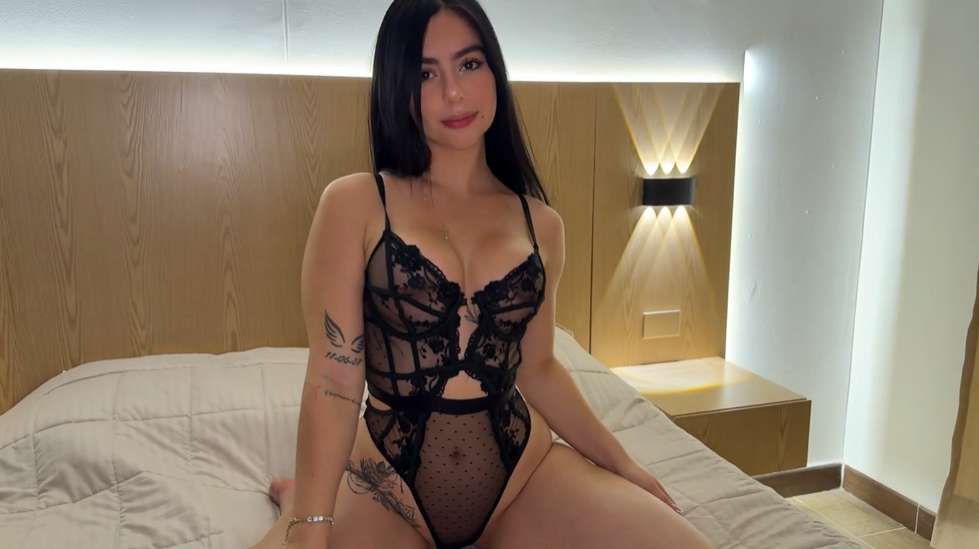 Iris Rodriguez BG Sex In Hotel